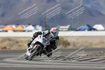 media/Dec-07-2025-CVMA (Sun) [[3e7d2de5dc]]/Race 7-Formula Lightweight Twins Shootout/